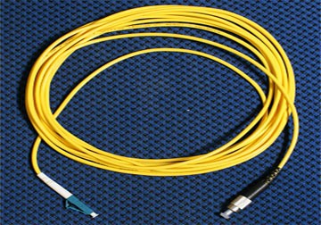 Dây nhảy quang Singlemode, Simplex FC/UPC-LC/UPC, 3.0 mm, dài - 5 m Dây nhảy quang Singlemode, Simplex FC/UPC-LC/UPC, 3.0 mm, dài - 5 m