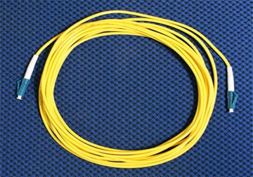 Dây nhảy quang Singlemode, Simplex LC/UPC- LC/UPC, 3.0 mm, dài - 5 m Dây nhảy quang Singlemode, Simplex LC/UPC- LC/UPC, 3.0 mm, dài - 5 m